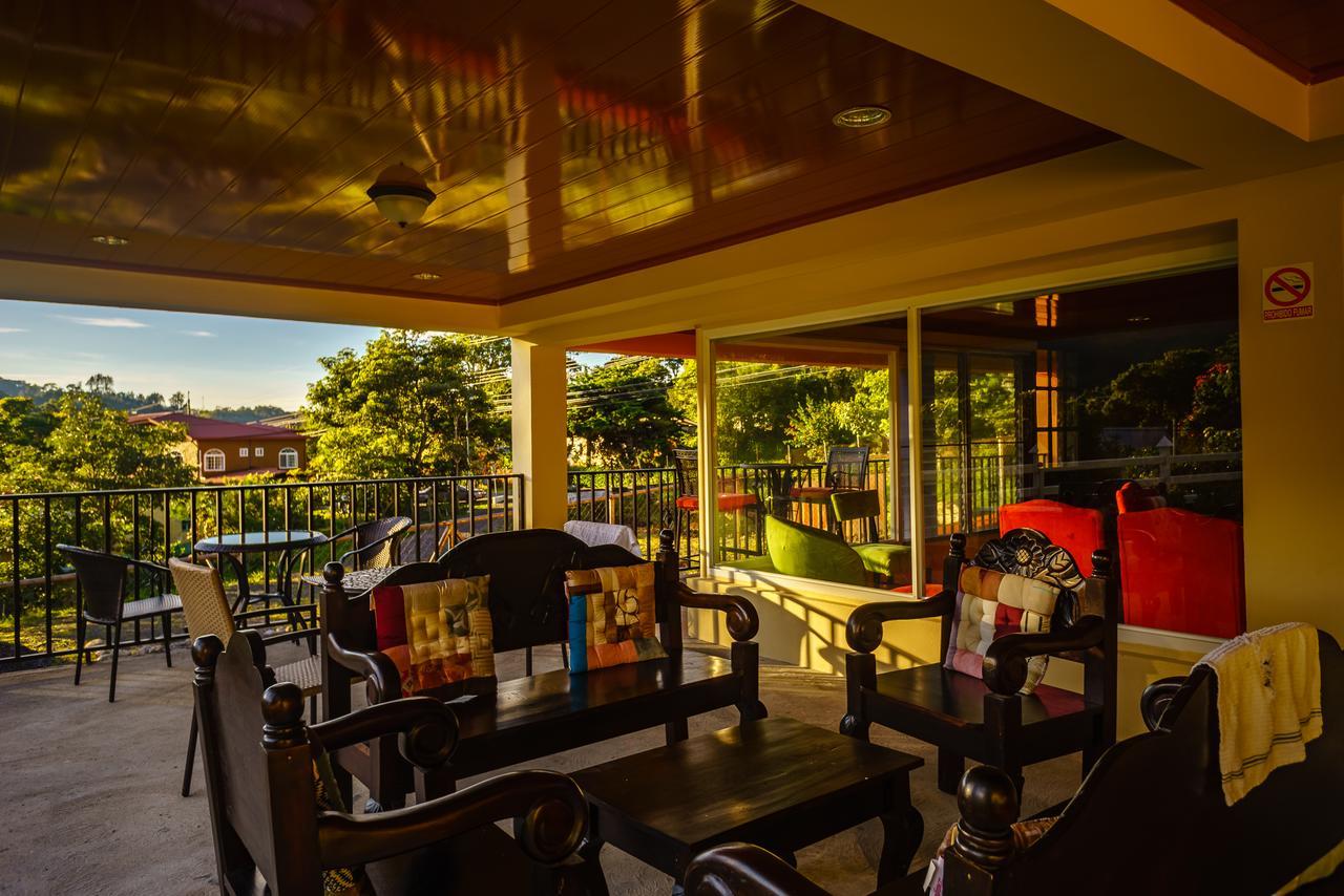 Hotel Central Boquete Bagian luar foto