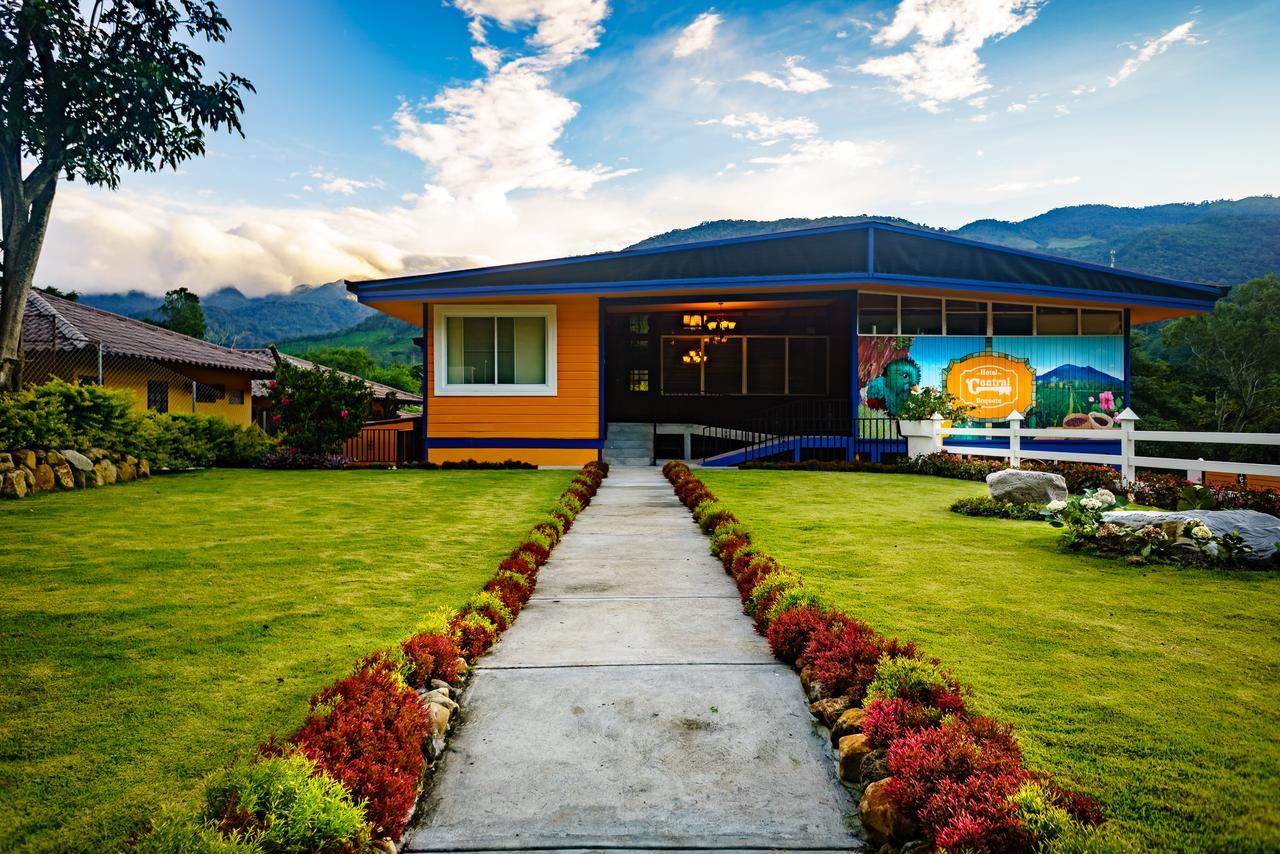 Hotel Central Boquete Bagian luar foto